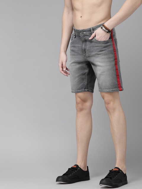 

Roadster Men Grey Washed Slim Fit Denim Shorts with Side Stripes