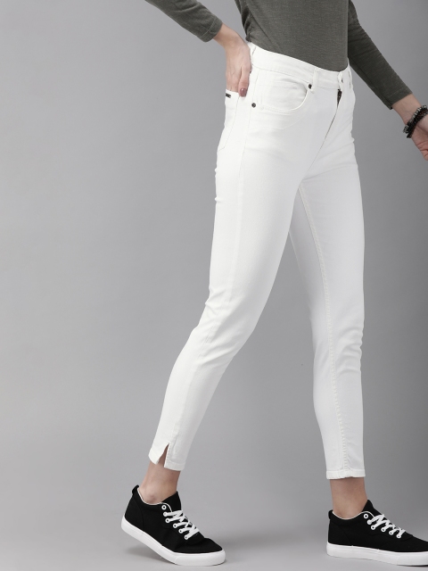 

Roadster Women White Regular Fit Mid-Rise Clean Look Stretchable Jeans