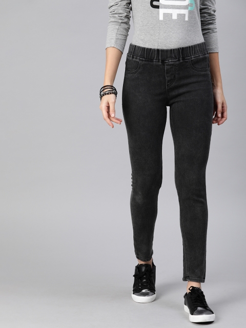 

Roadster Women Black Washed Denim Cropped Jeggings