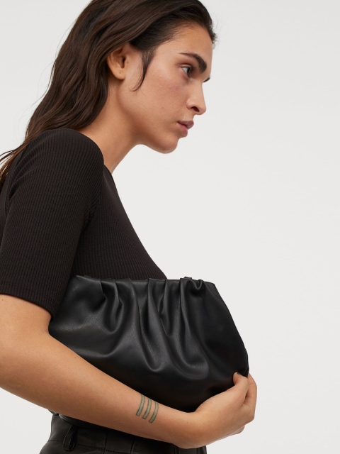 

H&M Women Black Soft Shoulder Bag