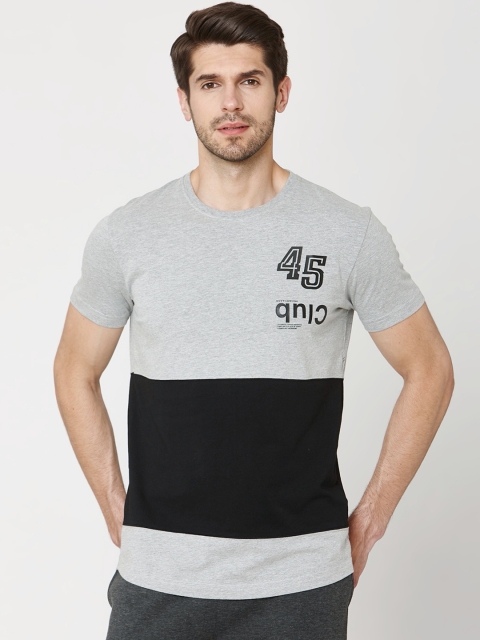 

Mufti Men Grey Melange & Black Colourblocked Round Neck T-shirt