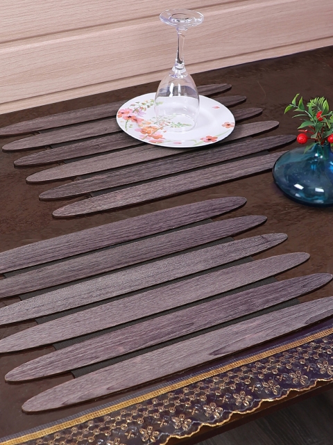 

eyda Set Of 4 Grey Solid Wooden Foldable Table Placemats