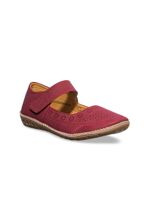 

Khadims Women Pink Textured Ballerinas