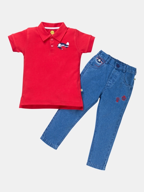 

Pranava Boys Red & Blue Solid Organic Cotton T-shirt & Jeans
