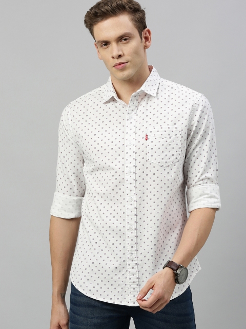 

Levis Men White & Blue Slim Fit Printed Casual Shirt