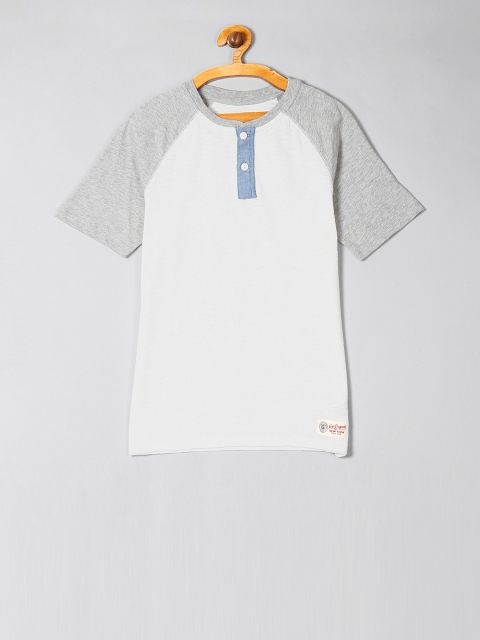 

GAP Boys White Solid Henley Neck T-shirt