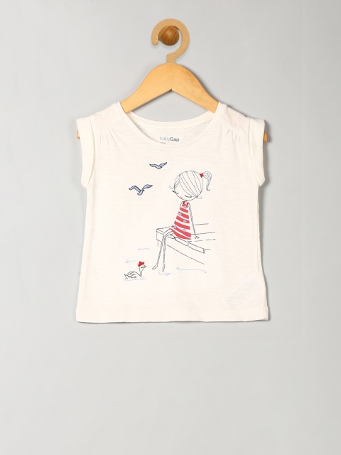 

GAP Boys Off-White Printed Round Neck T-shirt