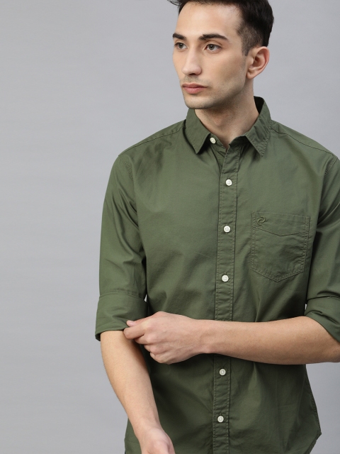 

Denizen From Levis Men Olive Green Regular Fit Solid Casual Shirt
