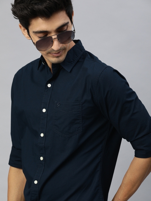 

Denizen From Levis Men Navy Blue Solid Regular Fit Casual Shirt