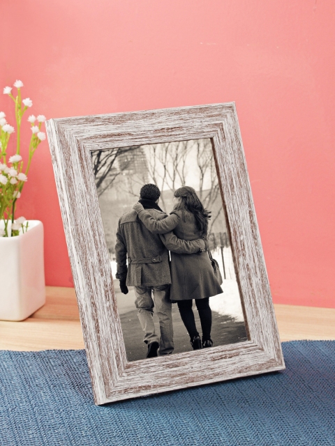 

WISHTANK Off-White & Brown Textured Table-Top Photo Frame