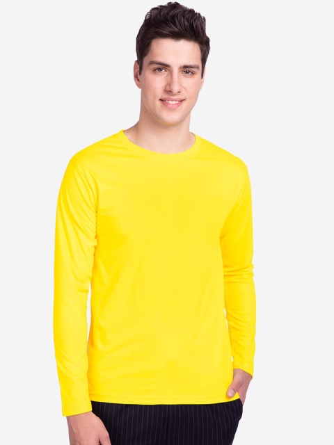 

Bewakoof Men Yellow Solid Round Neck T-shirt