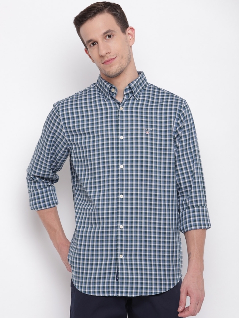 

GANT Men Blue & Off-White Checked Casual Shirt