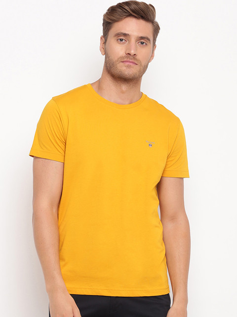 

GANT Men Mustard Yellow Solid Round Neck T-shirt