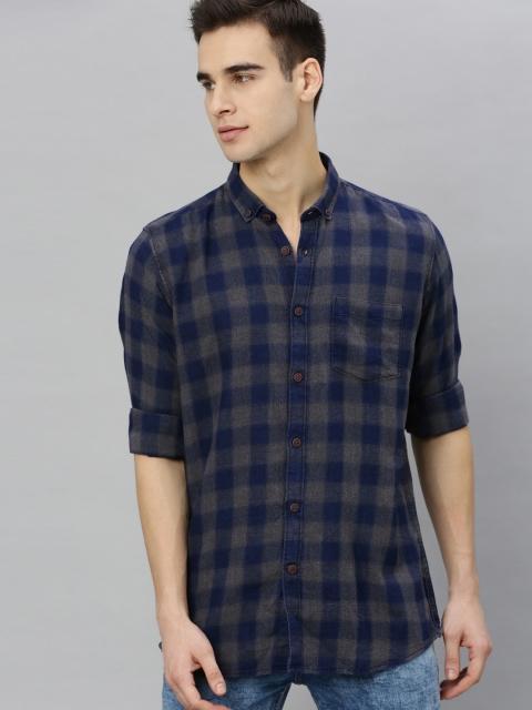 

Mast & Harbour Men Navy Blue & Grey Regular Fit Checked Casual Shirt