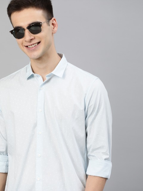 

Mast & Harbour Men Blue Regular Fit Solid Casual Shirt