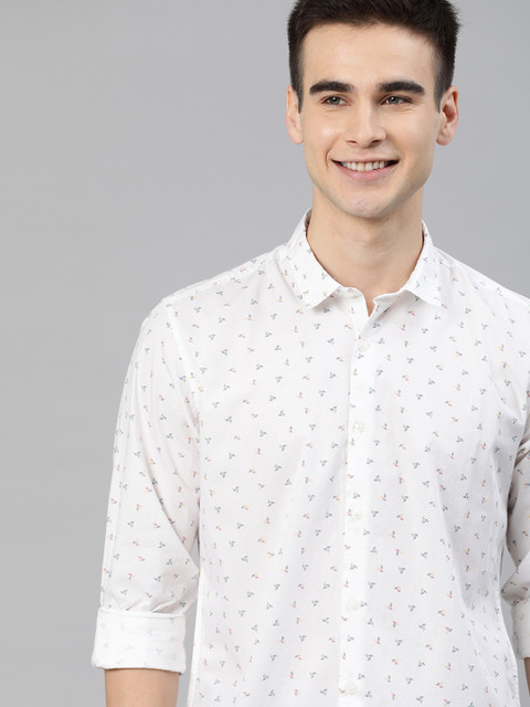 

Mast & Harbour Men White & Blue Regular Fit Printed Casual Shirt
