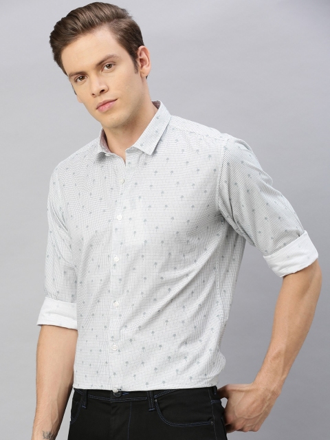 

Mast & Harbour Men White & Grey Regular Fit Checked Casual Shirt