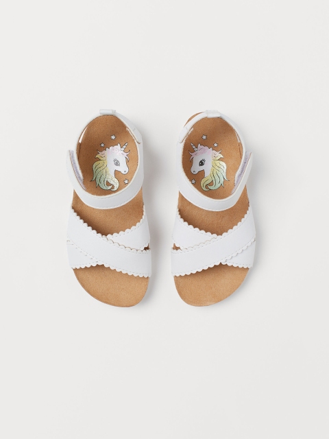 

H&M Girls White Solid Sandals