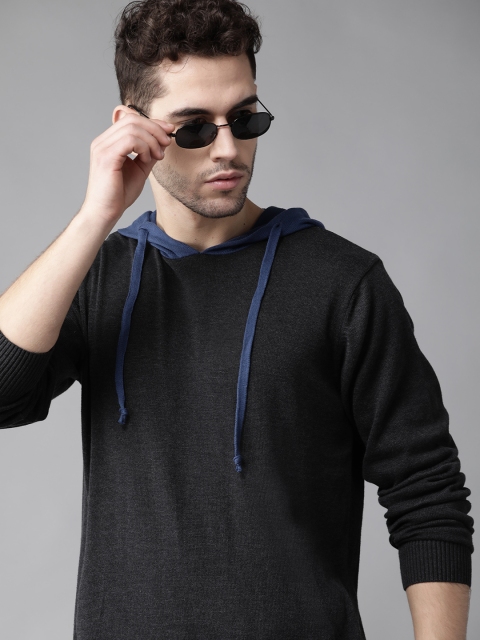 

Roadster Men Charcoal Grey Solid Hooded Pullover
