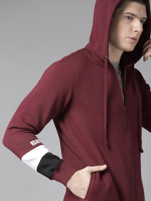 

Roadster Men Maroon & White Solid Hooded Sweatshirt
