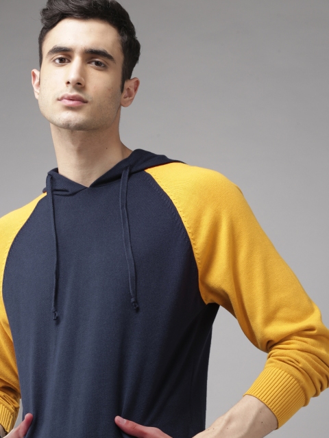 

Roadster Men Navy Blue Solid Hooded Pullover