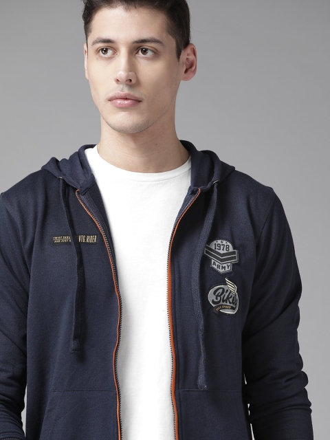 

Roadster Men Navy Blue & Orange Solid Hooded Sweatshirt