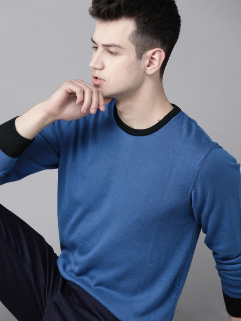 

Roadster Men Blue Solid Pullover Sweater