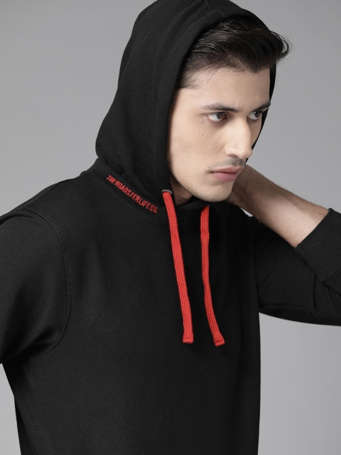 

Roadster Men Black Solid Hooded Sweatshirt
