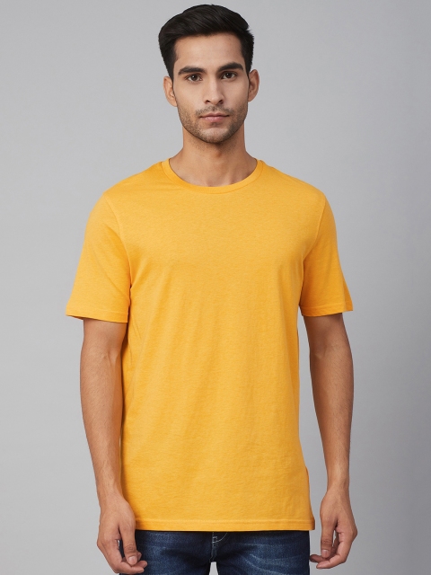 

Marks & Spencer Men Yellow Slim Fit Solid Round Neck T-shirt
