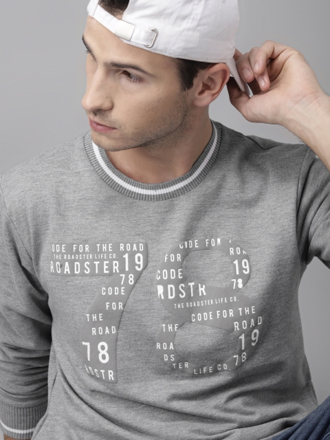 

Roadster Men Grey Melange Alphanumeric Printed Sweatshirt
