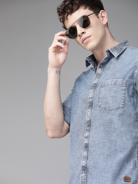

Roadster Men Blue Regular Fit Faded Denim Casual Shirt