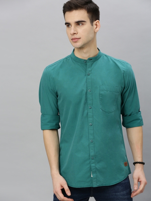 

Roadster Men Teal Green Regular Fit Solid Casual Shirt