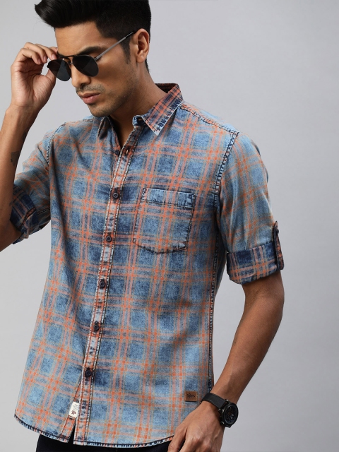 

Roadster Men Blue & Orange Regular Fit Checked Casual Shirt