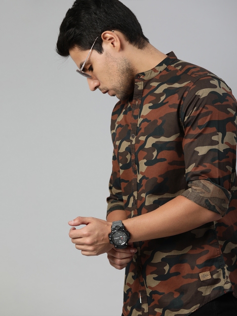 Men Rust Red & Brown Regular Fit Camouflage Printed Casual Shirt