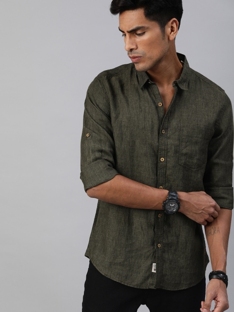 

Roadster Men Black Regular Fit Solid Casual Shirt