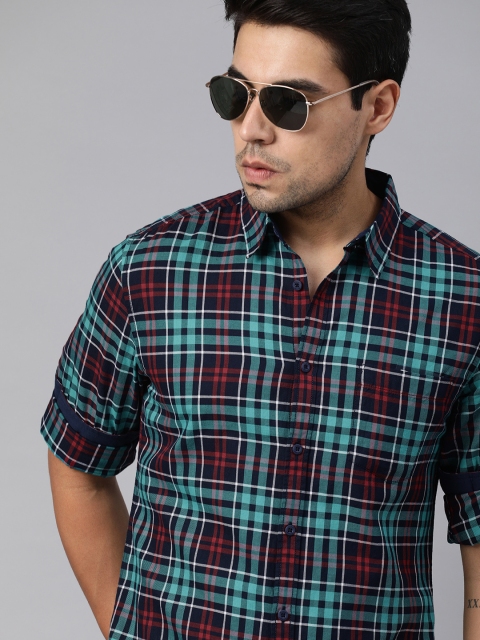 

Roadster Men Blue & Red Regular Fit Checked Casual Shirt