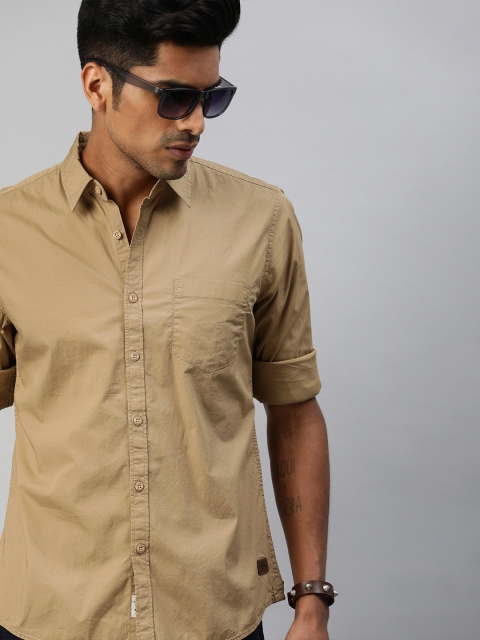 

Roadster Men Khaki Regular Fit Solid Casual Shirt
