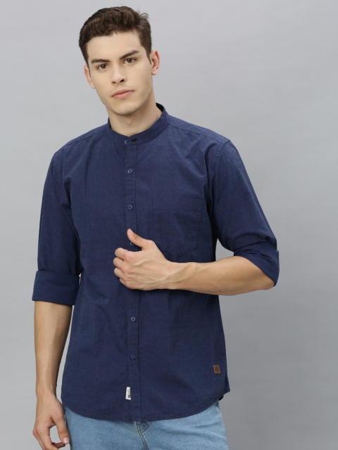 

Roadster Men Navy Blue Regular Fit Solid Casual Shirt