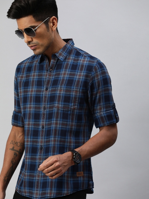 

Roadster Men Navy Blue & Rust Red Regular Fit Checked Casual Shirt