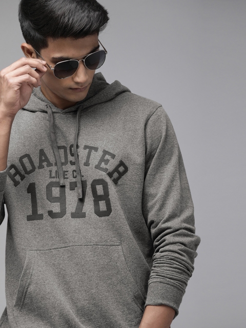 

Roadster Men Grey Printed Hooded Sweatshirt
