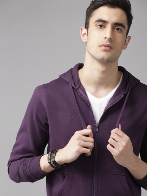 

Roadster Men Purple Solid Hooded Sweatshirt