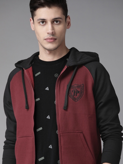 

Roadster Men Maroon & Black Solid Hooded Sweatshirt