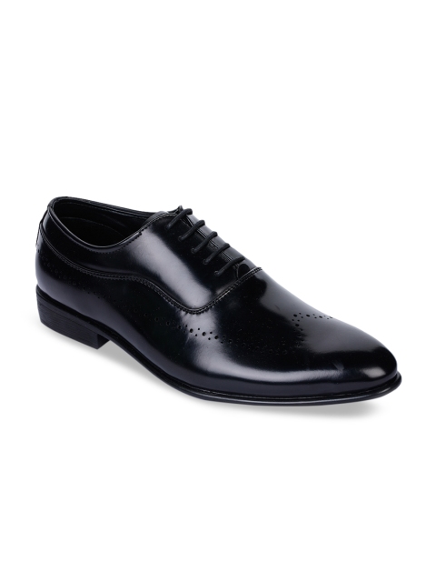 

Bruno Manetti Men Black Solid Formal Oxfords