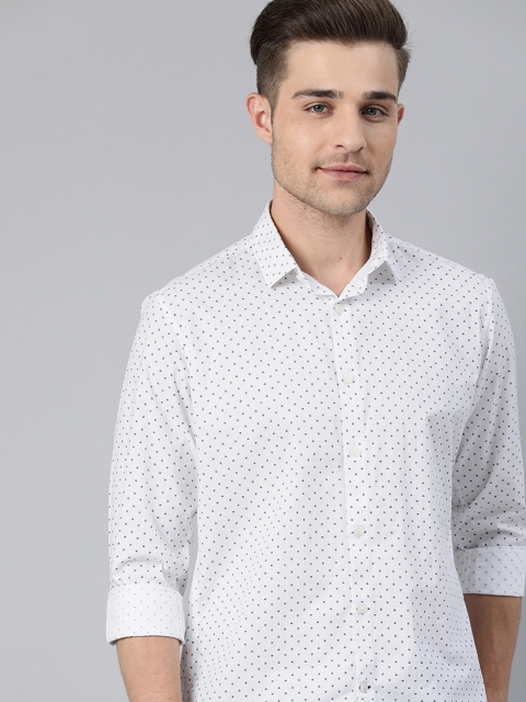 

Mast & Harbour Men White & Navy Blue Regular Fit Printed Casual Shirt