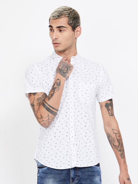 

Fame Forever by Lifestyle Men White & Black Slim Fit Printed Casual Shirt