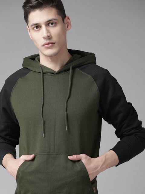 

Roadster Men Olive Green Solid Hooded Sweatshirt