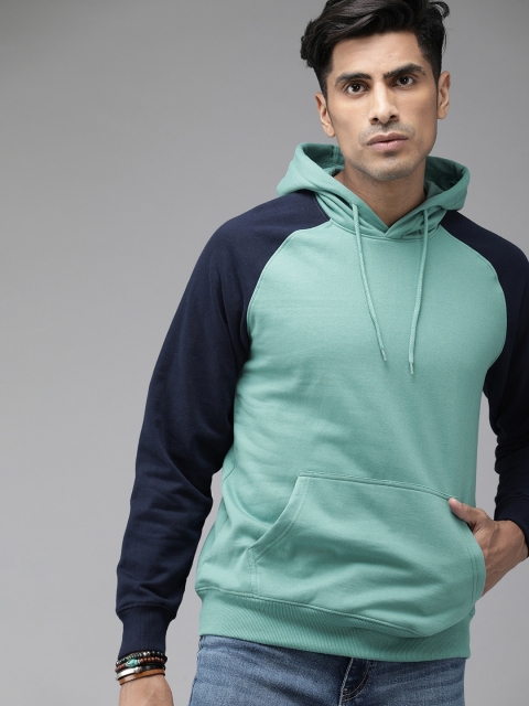 

Roadster Men Sea Green Solid Hooded Contrast Sleeve Sweatshirt
