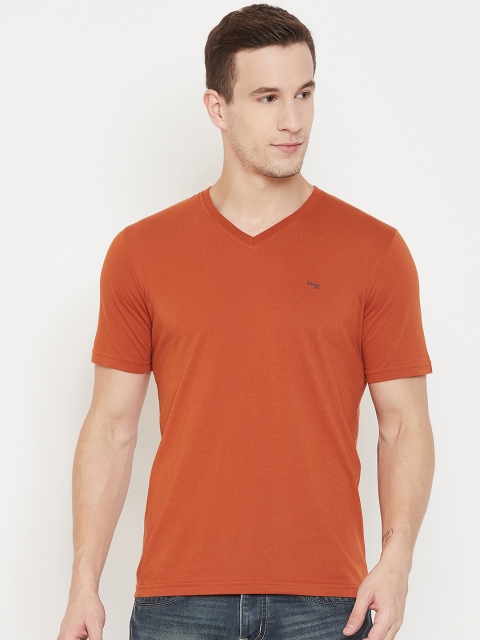 

Okane Men Orange Solid V-Neck T-shirt