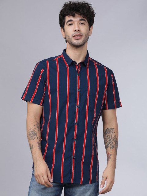 

LOCOMOTIVE Men Navy Blue & Red Slim Fit Striped Casual Shirt