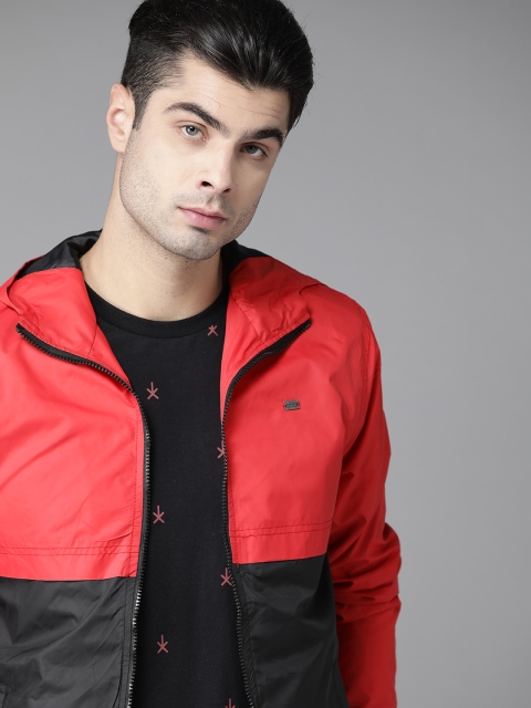 

Roadster Men Black & Red Colourblocked Hooded Tailored Jacket